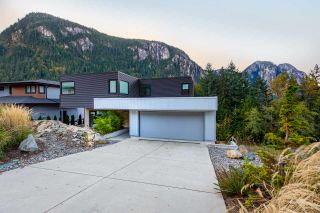 Photo 35: 2246 WINDSAIL Place in Squamish: Plateau House for sale in "Crumpit Woods" : MLS®# R2520417