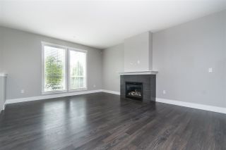 Photo 5: 21004 80 Avenue in Langley: Willoughby Heights Condo for sale in "Kingsbury" : MLS®# R2463443