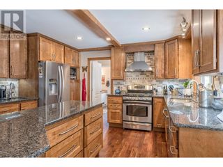 Photo 10: 725 Cypress Drive Mun of Coldstream: Okanagan Shuswap Real Estate Listing: MLS®# 10307926