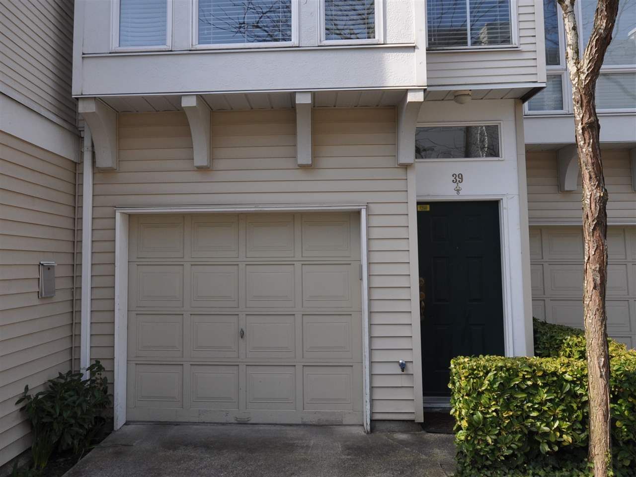 Main Photo: 39 12311 MCNEELY Drive in Richmond: East Cambie Townhouse for sale in "SAUSULITO" : MLS®# R2446125
