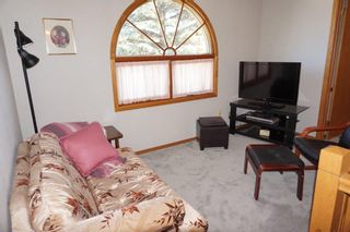 Photo 10: SOLD: Single Family Detached for sale : MLS®# 1525915