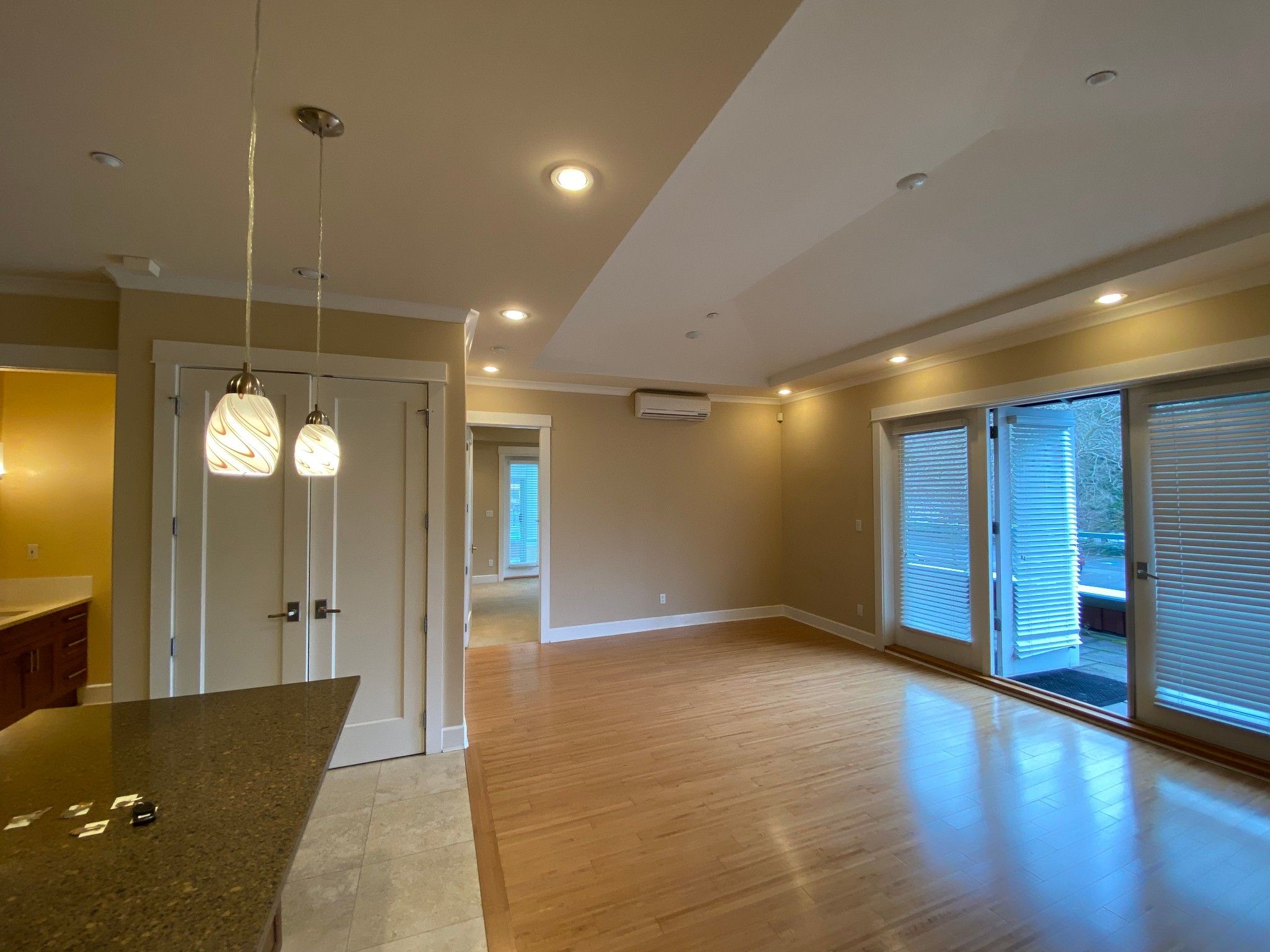 Photo 17: Photos: PH7-6688 Royal Ave in West Vancouver: Horseshoe Bay WV Condo for rent
