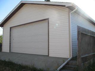Photo 2: 227 DOVER RIDGE Close SE in CALGARY: Dover Glen Residential Detached Single Family for sale (Calgary)  : MLS®# C3542464