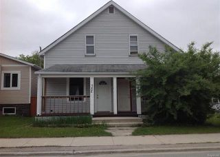 Photo 2: 586 Union Avenue in Winnipeg: East Elmwood Residential for sale (3B)  : MLS®# 1814475