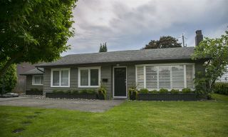Photo 1: 1385 REDWOOD Street in North Vancouver: Norgate House for sale in "NORGATE" : MLS®# R2170500