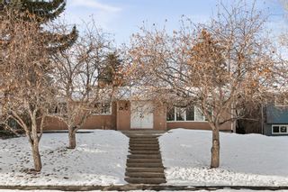 Photo 1: 819 Canna Crescent SW in Calgary: Canyon Meadows Detached for sale : MLS®# A2023091