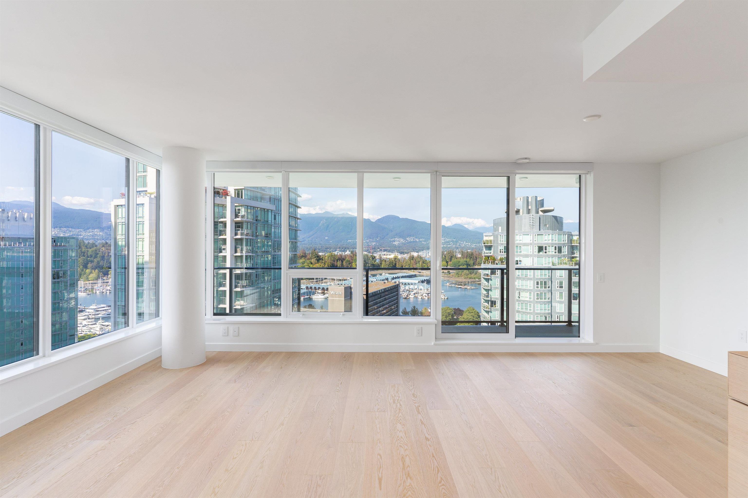 Main Photo: 1601 620 CARDERO Street in Vancouver: Coal Harbour Condo for sale (Vancouver West)  : MLS®# R2793493