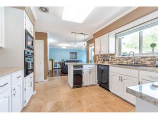 Photo 4: 12796 251 Street in Maple Ridge: Websters Corners House for sale : MLS®# R2599266