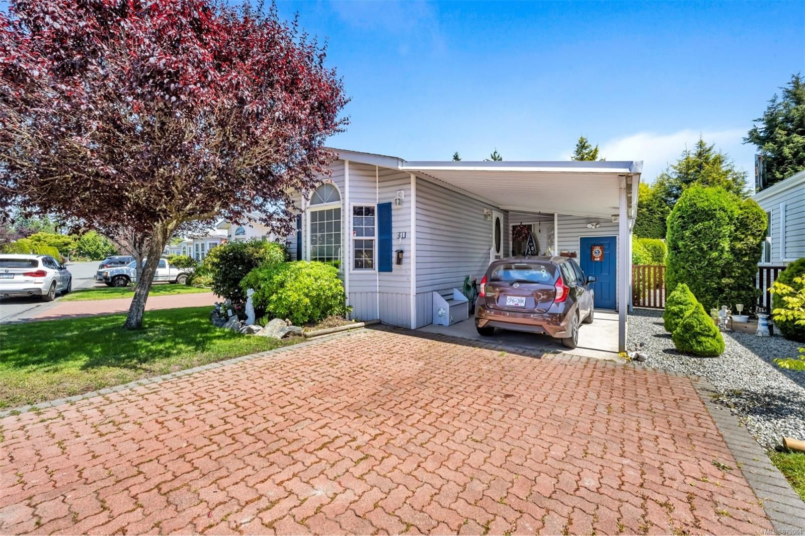 Main Photo: 61 7583 Central Saanich Rd in Central Saanich: CS Hawthorne Manufactured Home for sale : MLS®# 879084