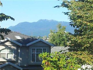 Photo 8: 3326 E 2ND Avenue in Vancouver: Renfrew VE House for sale (Vancouver East)  : MLS®# V974941