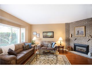 Photo 3: 2242 PARADISE Avenue in Coquitlam: Coquitlam East House for sale : MLS®# V1036673