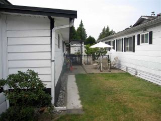 Photo 11: 24 21163 LOUGHEED Highway in Maple Ridge: Southwest Maple Ridge Manufactured Home for sale : MLS®# R2297032