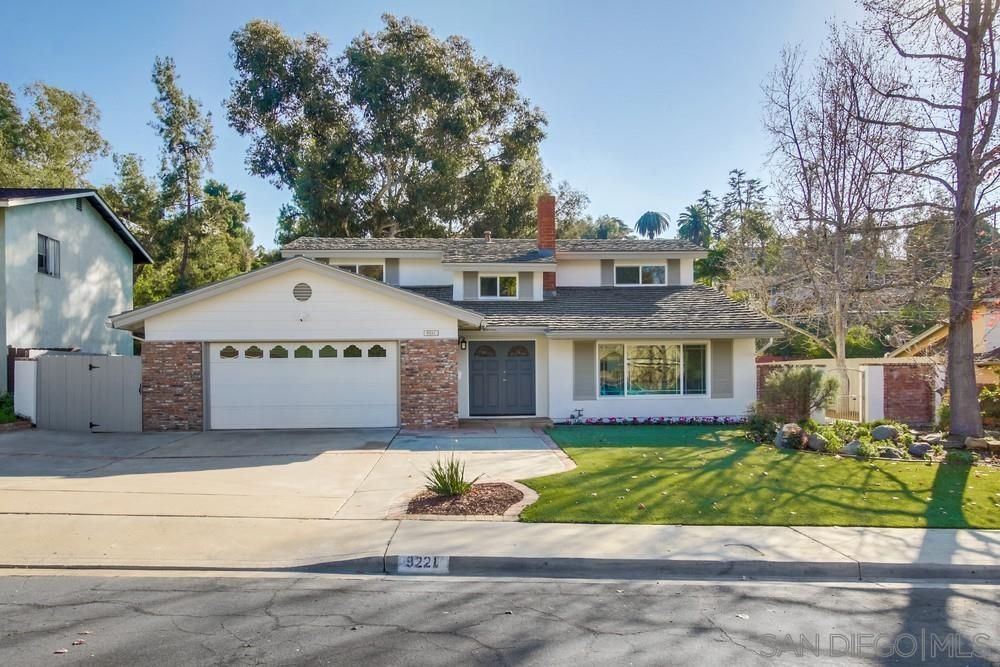 Main Photo: MOUNT HELIX House for sale : 4 bedrooms : 9221 Golondrina Dr. in La Mesa