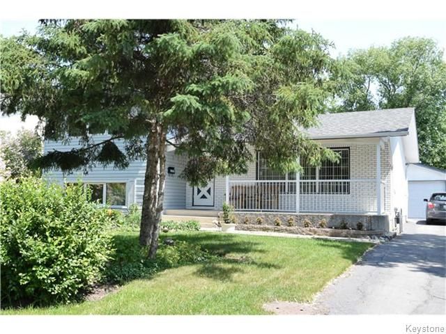 Main Photo: 14 Macalester Bay in Winnipeg: Fort Richmond Residential for sale (1K)  : MLS®# 1625516