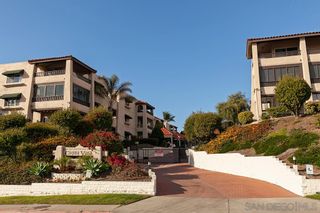 Photo 2: BAY PARK Condo for sale : 2 bedrooms : 2530 Clairemont Dr #203 in San Diego