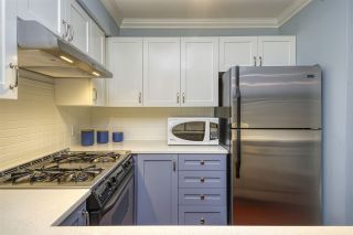 Photo 11: 404 2161 W 12TH Avenue in Vancouver: Kitsilano Condo for sale in "THE CARLINGS" (Vancouver West)  : MLS®# R2502485
