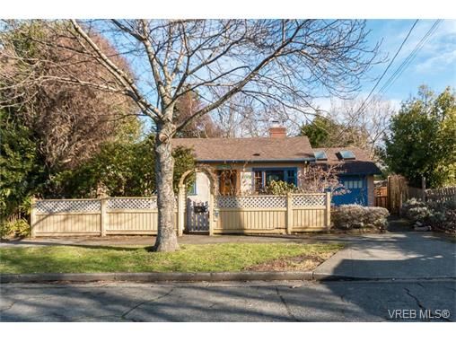 Main Photo: 430 Luxton Ave in VICTORIA: Vi James Bay House for sale (Victoria)  : MLS®# 751405
