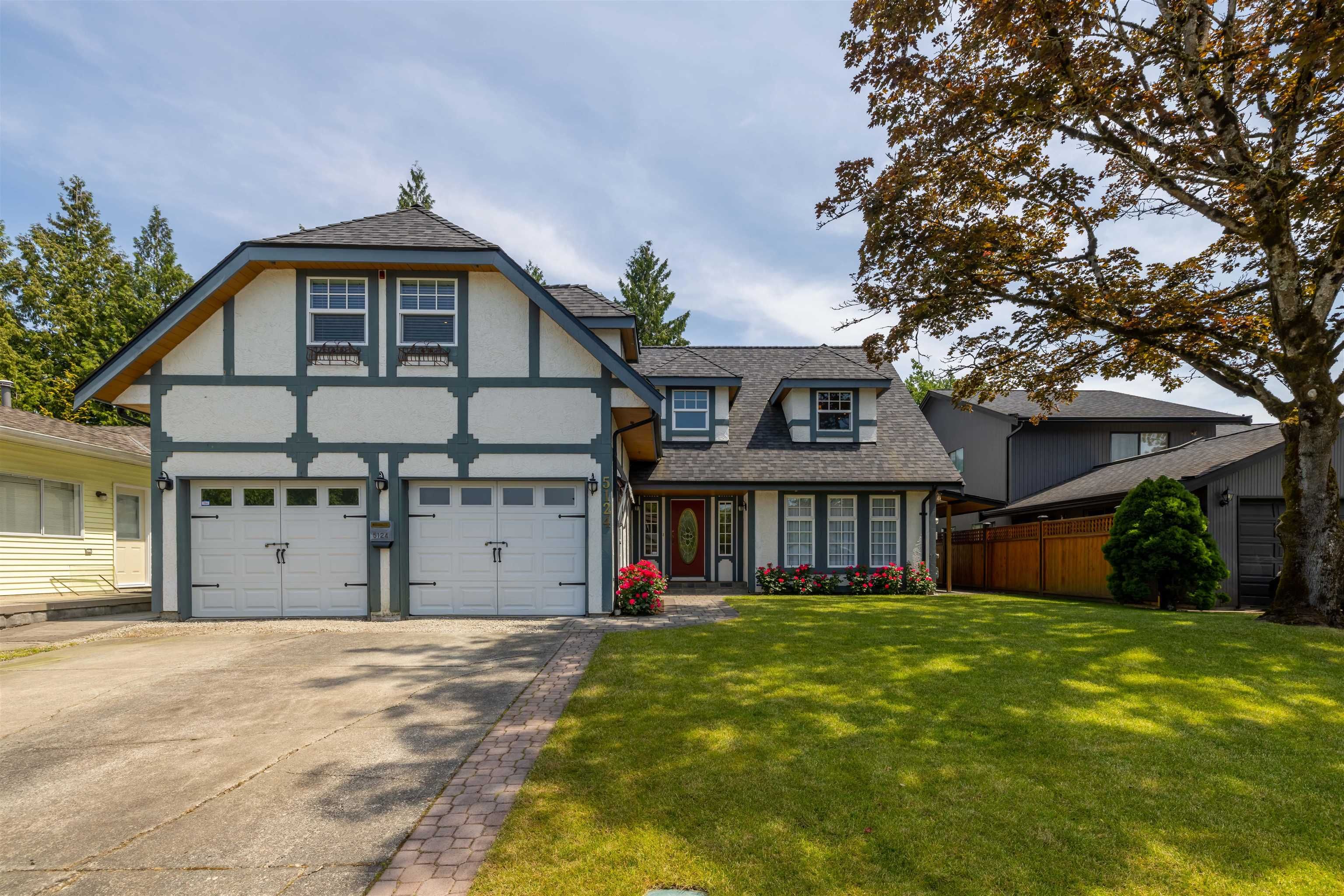 Main Photo: 5124 209A Street in Langley: Langley City House for sale : MLS®# R2785952