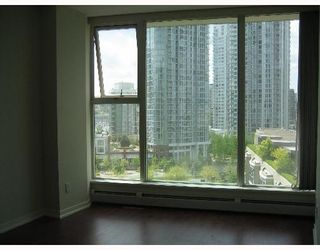 Photo 3: 1107 1008 CAMBIE Street in Vancouver: Downtown VW Condo for sale in "WATERWORKS" (Vancouver West)  : MLS®# V648297