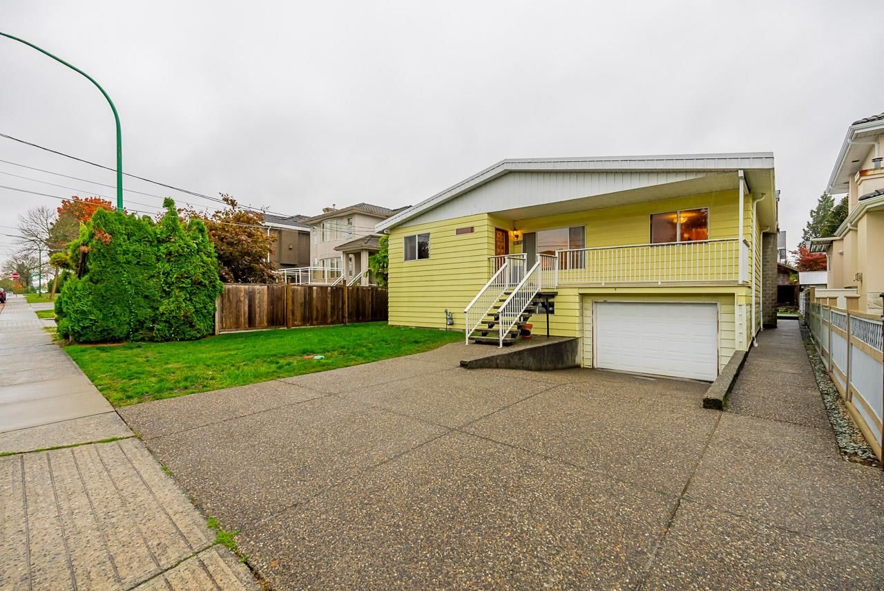 Main Photo: 7839 17TH Avenue in Burnaby: East Burnaby House for sale (Burnaby East)  : MLS®# R2825823