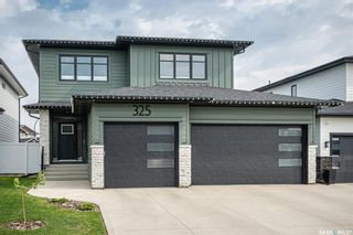 Photo 1: 325 Dubois Manor in Saskatoon: Brighton Residential for sale : MLS®# SK930106