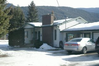 Photo 2: 813 Trans Canada Highway in Sicamous: House for sale : MLS®# 10023150