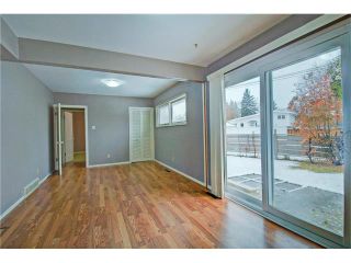 Photo 6: 1240 CROSS Crescent SW in Calgary: Chinook Park House for sale : MLS®# C4087966