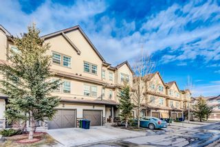 Photo 2: 102 28 Heritage Drive: Cochrane Row/Townhouse for sale : MLS®# A1179649