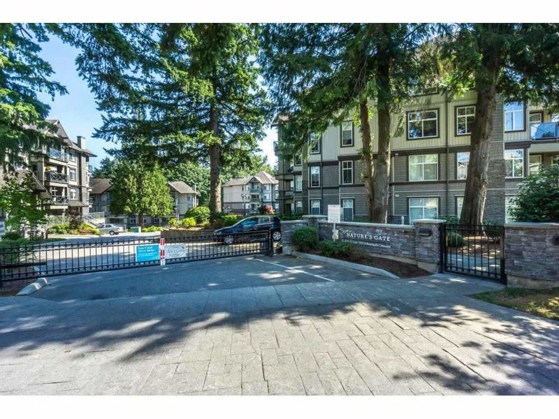 FEATURED LISTING: 302 - 33328 BOURQUIN Crescent East Abbotsford