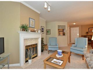 Photo 4: 217 7161 121ST Street in Surrey: West Newton Condo for sale in "The Highlands" : MLS®# F1418736