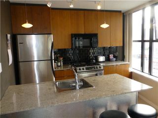 Photo 2: 1901 989 BEATTY Street in Vancouver: Yaletown Condo for sale in "NOVA" (Vancouver West)  : MLS®# V1081058