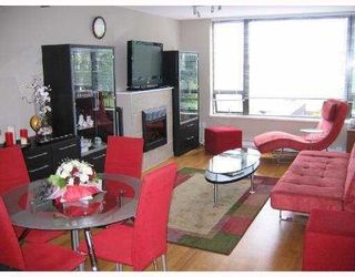 Photo 3: 403 4178 DAWSON Street in Burnaby: Brentwood Park Condo for sale in "TANDEM II" (Burnaby North)  : MLS®# V761036