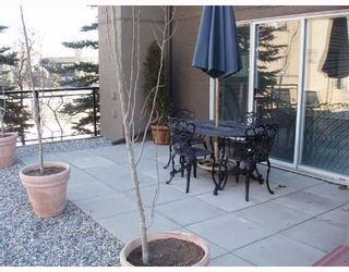 Photo 1: 8 104 VILLAGE Heights SW in CALGARY: Prominence Patterson Condo for sale (Calgary)  : MLS®# C3331668