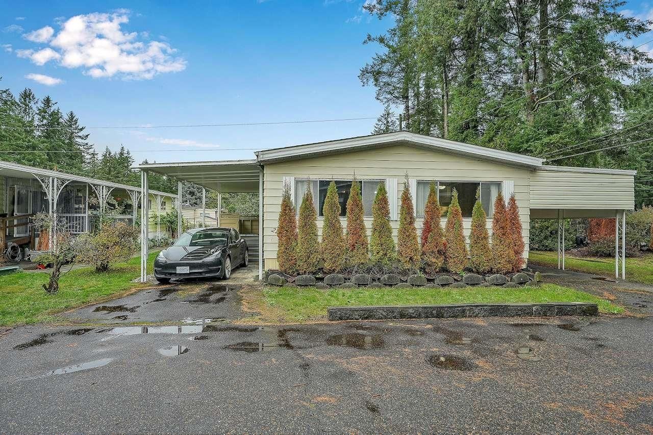 Main Photo: E219 20071 24 Avenue in Langley: Brookswood Langley Manufactured Home for sale in "Fernridge Park" : MLS®# R2825296