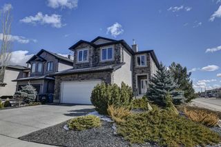 Photo 1: 4 Everglade Circle SW in Calgary: Evergreen Detached for sale : MLS®# A1197878