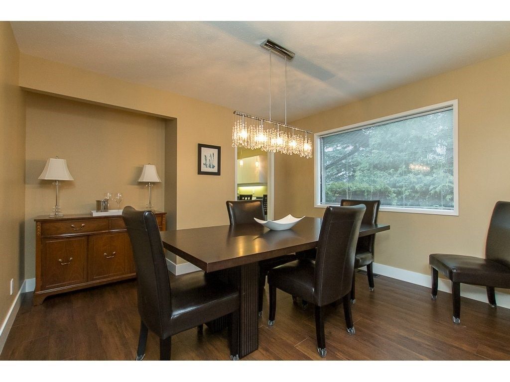 Photo 13: Photos: 35804 SUNRIDGE Place in Abbotsford: Abbotsford East House for sale : MLS®# R2244271