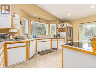 Photo 9: 6221 37 Street NE in Salmon Arm: House for sale : MLS®# 10308584