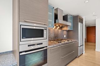 Photo 5: 2605 1111 ALBERNI Street in Vancouver: West End VW Condo for sale (Vancouver West)  : MLS®# R2877943
