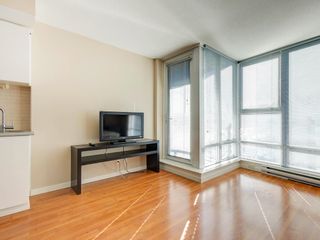 Photo 6: 2307 131 REGIMENT Square in Vancouver: Downtown VW Condo for sale in "SPECTRUM 3" (Vancouver West)  : MLS®# R2662730