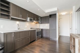 Photo 4: 1701 5470 ORMIDALE Street in Vancouver: Collingwood VE Condo for sale in "WALL CENTRE CENTRAL PARK TOWER 3" (Vancouver East)  : MLS®# R2683222