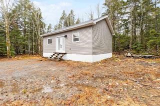 Photo 3: 66 Shore Road in Walden: 405-Lunenburg County Residential for sale (South Shore)  : MLS®# 202324835