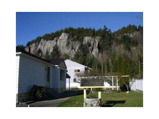 Photo 3: 1779 VISTA Crescent in Squamish: Hospital Hill House for sale in "HOSPITAL  HILL" : MLS®# V1103381