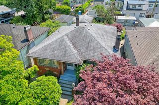 Photo 2: 2564 E 15TH Avenue in Vancouver: Renfrew Heights House for sale (Vancouver East)  : MLS®# R2793063