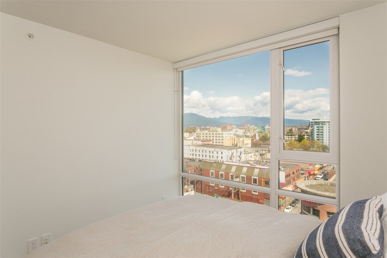 Photo 12: Photos: 1707 188 KEEFER Street in Vancouver: Downtown VE Condo for sale in "188 Keefer" (Vancouver East)  : MLS®# R2259766