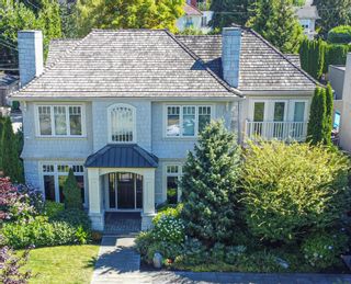 Photo 1: 6738 BEECHWOOD Street in Vancouver: S.W. Marine House for sale in "S.W. Marine / Kerrisdale" (Vancouver West)  : MLS®# R2723007