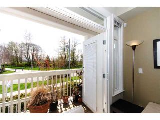 Photo 3: 8 4311 BAYVIEW Street in Richmond: Steveston South Townhouse for sale in "IMPERIAL LANDING" : MLS®# V896256