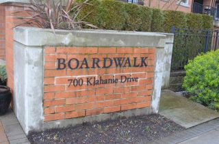 Photo 2: 207 700 KLAHANIE Drive in Port Moody: Port Moody Centre Condo for sale in "Boarwalk" : MLS®# R2021637