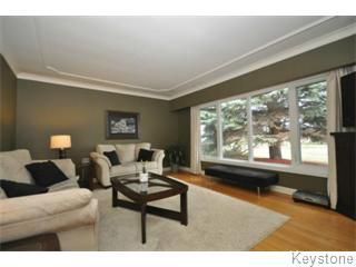Photo 2: 35 Daffodil Street in Winnipeg: House for sale : MLS®# 1206808