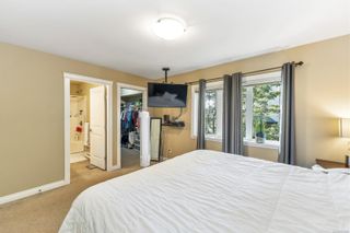 Photo 10: 2 920 Caledonia Ave in Victoria: Vi Central Park Row/Townhouse for sale : MLS®# 918626