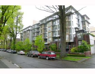 Photo 10: 106 2137 W 10TH Ave in Vancouver: Kitsilano Condo for sale in "ADERA" (Vancouver West)  : MLS®# V646338